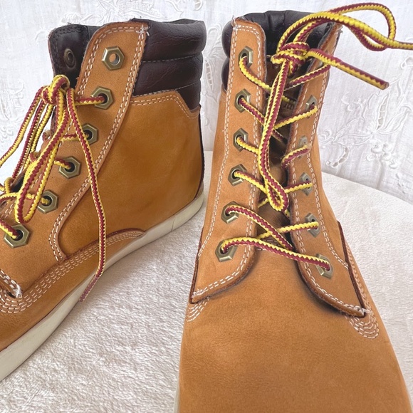 Tiimberland Women's Dausette Sneaker Boots Size 9M 🎉 Host Pick 3X - Picture 10 of 11